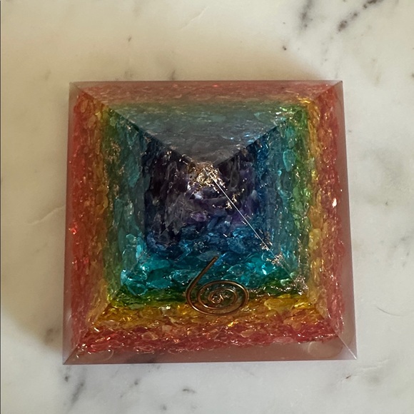 Organite Pyramid - Picture 3 of 3